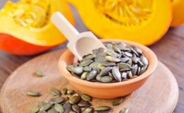 A miraculous tasty mixture - what are the benefits of pumpkin seeds and honey and how to use them correctly