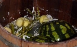 The most delicious recipes for pickling whole watermelons in a barrel for the winter