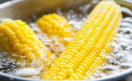 Is it possible to eat boiled corn while losing weight: calorie content, harm and benefits of the cereal