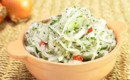 The best tips on how to prepare onions for the winter