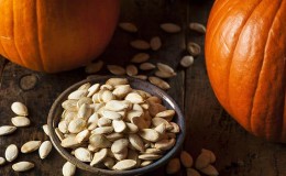 How to dry pumpkin seeds at home: choose the best method and follow the instructions