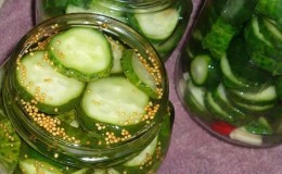 How to prepare fragrant and crispy cucumbers with mustard for the winter