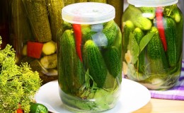 The best recipes for cold pickling cucumbers for storing in an apartment in winter