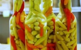 Top 10 best recipes for pickled Ogonyok peppers for the winter