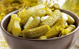 Benefits, harms and calorie content of pickled cucumbers