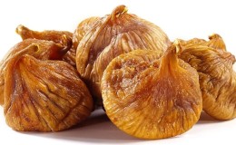 Beneficial properties of dried figs for women