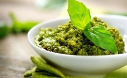 Is it possible to eat basil while breastfeeding, the benefits and harms of greens