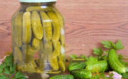 The most delicious recipes for pickling crispy cucumbers for the winter with aspirin