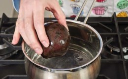 Do you need to peel beets before cooking? Let’s learn how to cook them using life hacks from experienced housewives