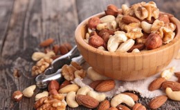 Composition, calorie content, energy value, glycemic index of nuts, benefits and harms