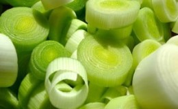 How to cook pickled leeks: the best recipes