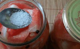 The most delicious recipes for watermelons for the winter in jars with citric acid