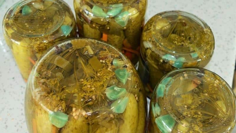 Why does garlic turn green? Practical tips to get rid of this problem