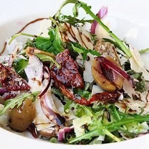 How to make dried tomatoes with your own hands: a selection of the best ways to prepare tomatoes at home