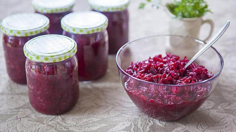 The best recipes for quick preparation of pickled beets for cold borscht