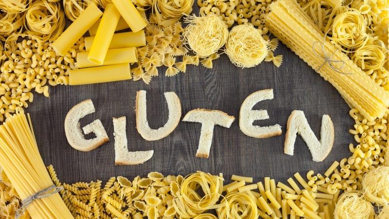 Does corn contain gluten, is it found in corn grits and flour, and why is it so dangerous?
