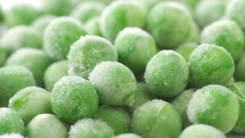 We preserve the taste and beneficial properties all year round: pea pods - recipes for the winter from experienced housewives