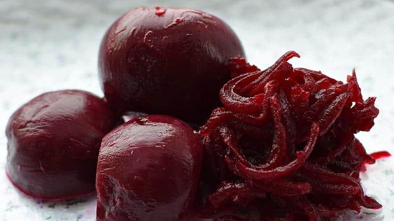 The best beet jam recipes: the most delicious desserts with the addition of fruits, nuts and wine