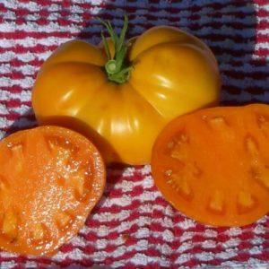 Record content of nutrients, bright appearance and rich taste - Golden Heart tomato