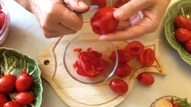 7 ways to peel a tomato: peel tomatoes easily and simply using a secret from housewives