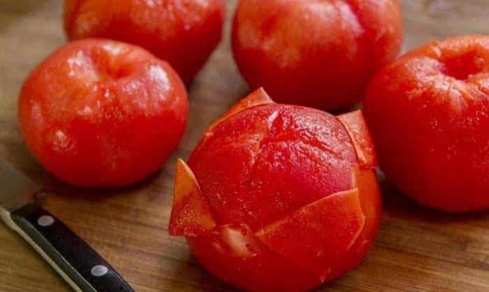 7 ways to peel a tomato: peel tomatoes easily and simply using a secret from housewives