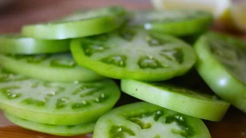Is it possible to eat green tomatoes: benefits and harms for the human body in fresh and salted form