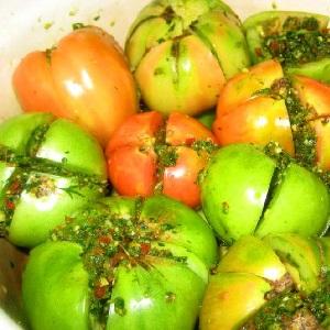 Is it possible to eat green tomatoes: benefits and harms for the human body in fresh and salted form