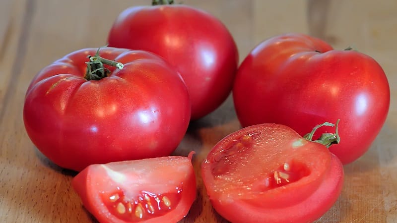 A delicious salad tomato with a sweet honey taste - the Pink Elephant tomato and its other benefits