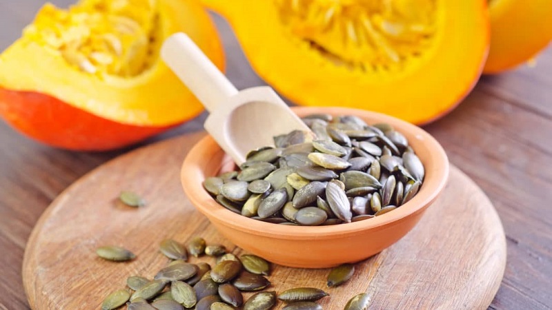 A tasty and healthy medicine - pumpkin seeds with honey for prostatitis: recipes and treatment rules