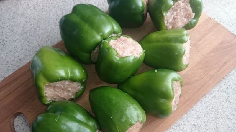 How to freeze bell peppers for the winter: making healthy preparations for delicious dishes