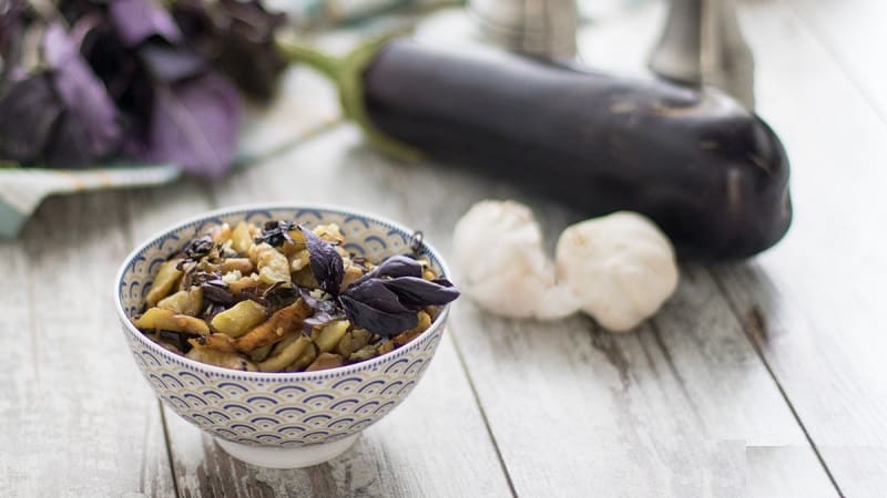 What is an eggplant - is it a berry or a vegetable: let’s figure it out together and get to know the plant better