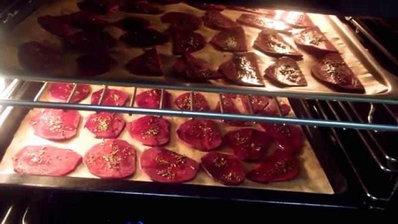 An interesting preparation for the winter: we store dried beets correctly along with the tops and use them in cooking