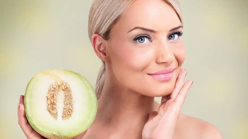 How to make delicious and healthy melon juice at home
