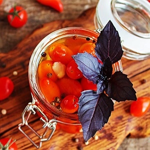 The most delicious recipes for pickling cherry tomatoes in jars for the winter: instructions and secrets of experienced housewives