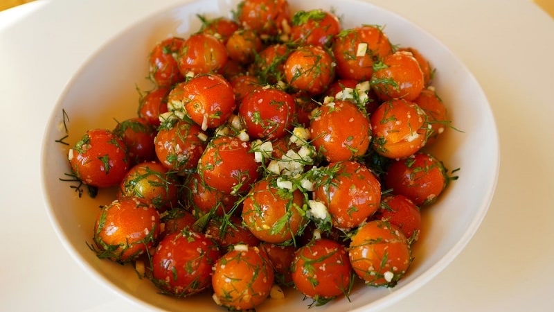 The most delicious recipes for pickling cherry tomatoes in jars for the winter: instructions and secrets of experienced housewives