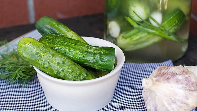 How to prepare fragrant and crispy cucumbers with mustard for the winter