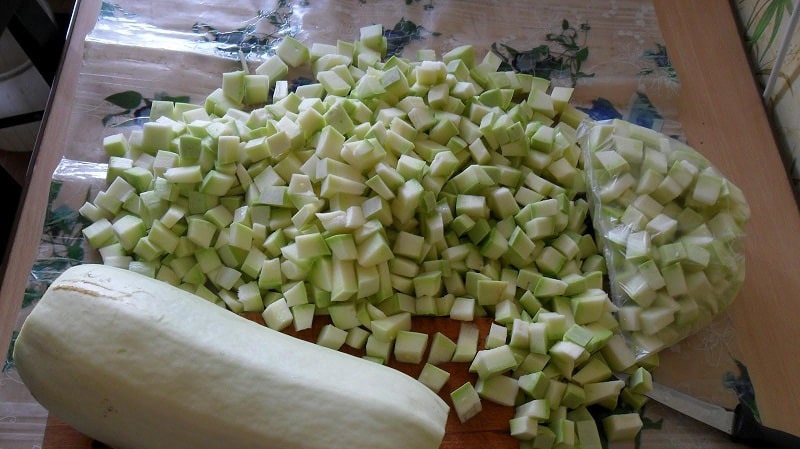 Is it possible to freeze zucchini for the winter and how to do it correctly: preparation instructions and advice from experienced housewives