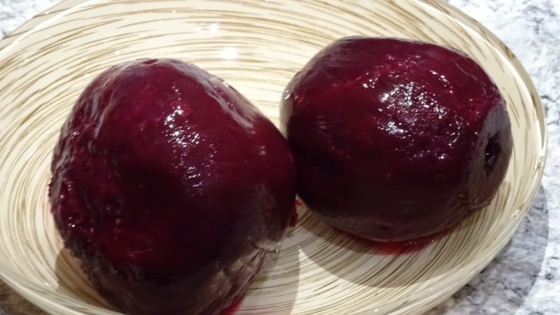 The benefits and harms of beets for the human body: how, how much and in what form it is better to eat the vegetable