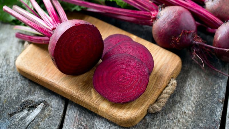 Healing properties of red beets and contraindications to its use