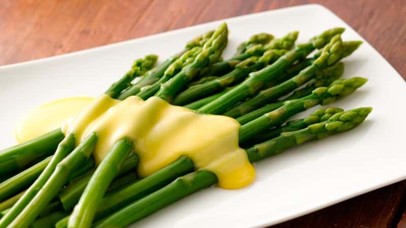 What is good about frozen asparagus and how to cook it correctly