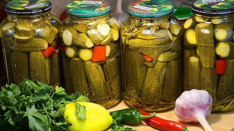 How to prepare crispy cucumbers with aspirin for the winter