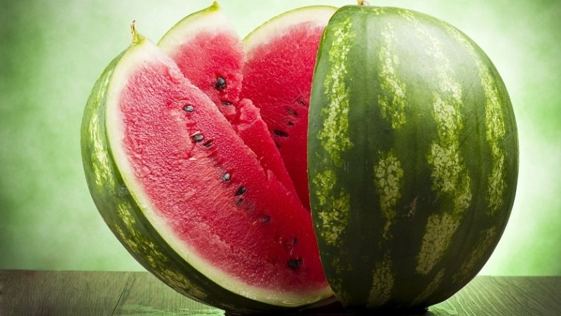 Is it possible to eat watermelon seeds and how are they beneficial for the body?