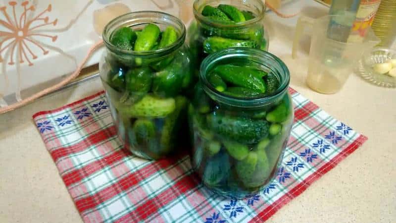Why pickles become soft in a jar and how to prevent it