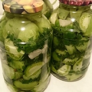 Simple and tasty recipes for pickled green tomatoes: how to properly prepare them and pack them for the winter