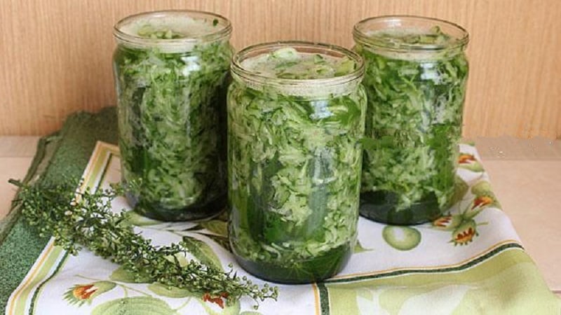 Covering cucumbers in their own juice quickly and tasty