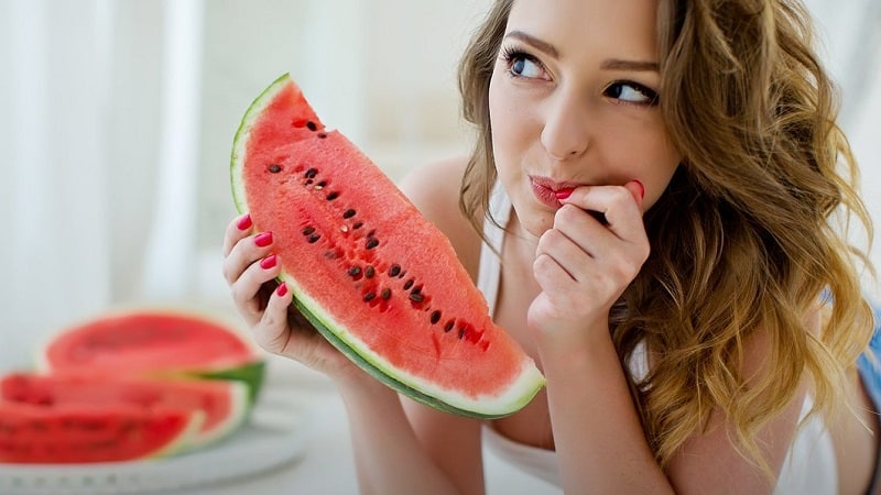 Watermelon increases or decreases blood pressure: can you eat it if you have hypertension?