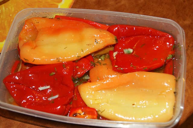 Original do-it-yourself preparations: how to salt whole bell peppers for the winter quickly and tasty