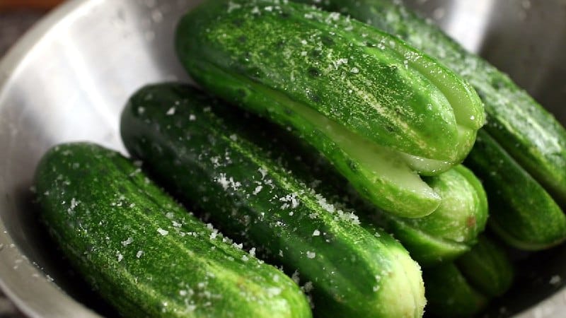 How to remove bitterness from cucumbers and why it appears in the first place