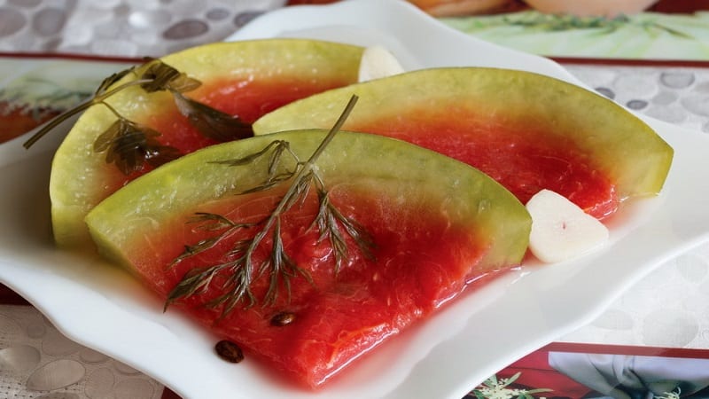 How to prepare delicious watermelons with aspirin in jars for the winter