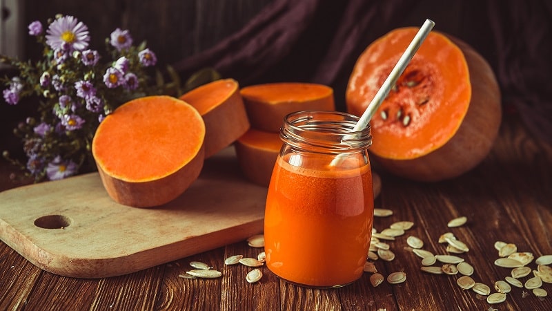The benefits of pumpkin juice for women: get acquainted with the medicinal properties, prepare it yourself and drink it correctly